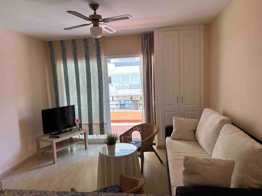 Magnifico Apartamento En La Carihuela, Torremolino Torremolinos Dış mekan fotoğraf