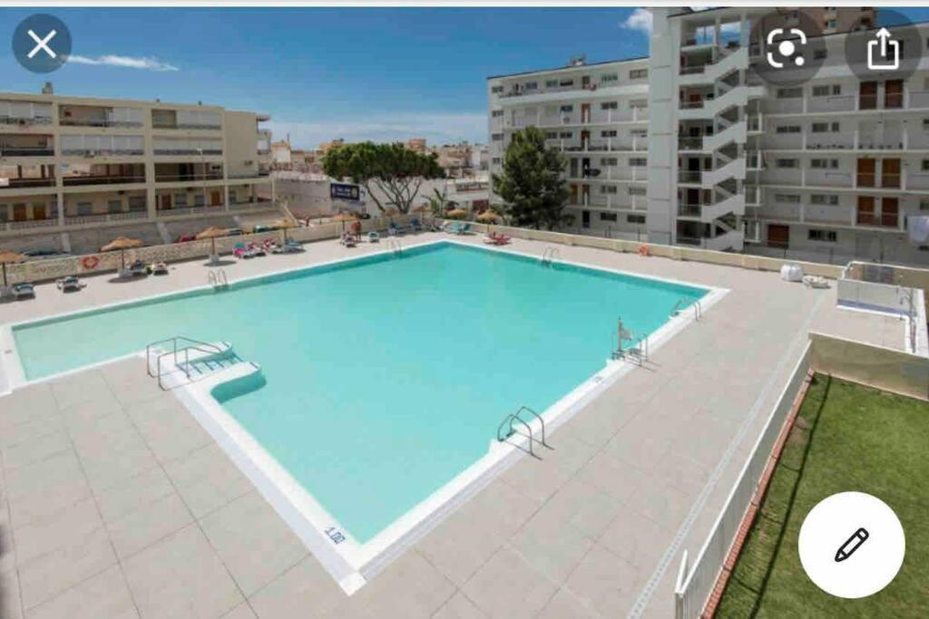 Magnifico Apartamento En La Carihuela, Torremolino Torremolinos Dış mekan fotoğraf